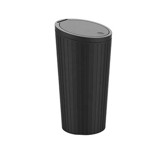 Car Trash Cans2781