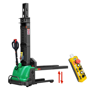 Electric Forklift Trucks7375