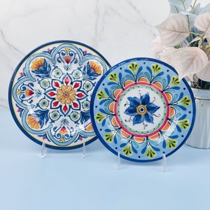 Plastic Plates & Bowls4149