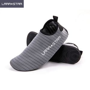 Water Shoes & Water Socks8934