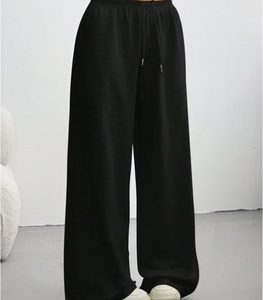 Women's Trousers (Non-Denim)81131