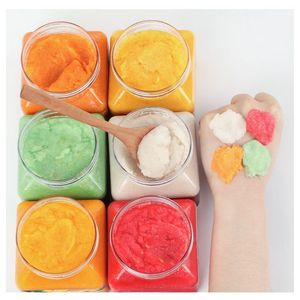 Clay Masks & Body Powder2082
