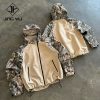 Hiking Clothing14092