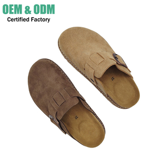 Garden Clogs & Mule Slides4061