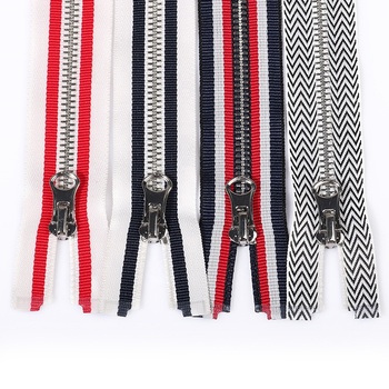 Zipper82596