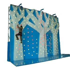 Climbing Walls6790