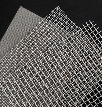 Iron Wire Window Screen91300