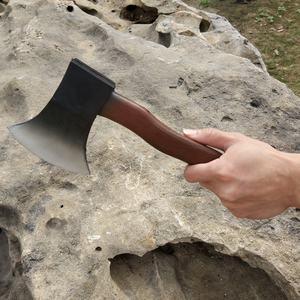 Axes31671